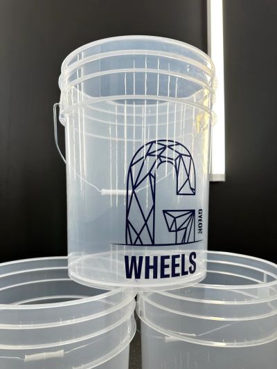 GYEON Empty Bucket + Grit Guard - Wash, Rinse, Wheels